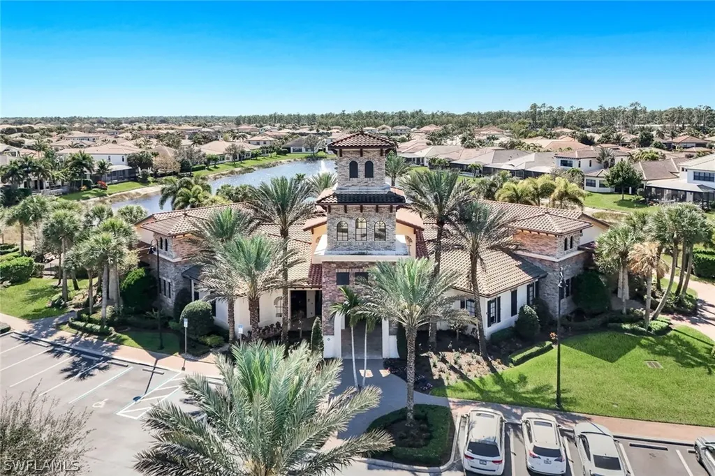 9469 Greenleigh Court Naples FL 34120