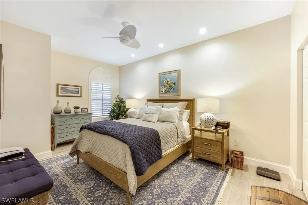 1610 Clermont Drive Naples FL 34109