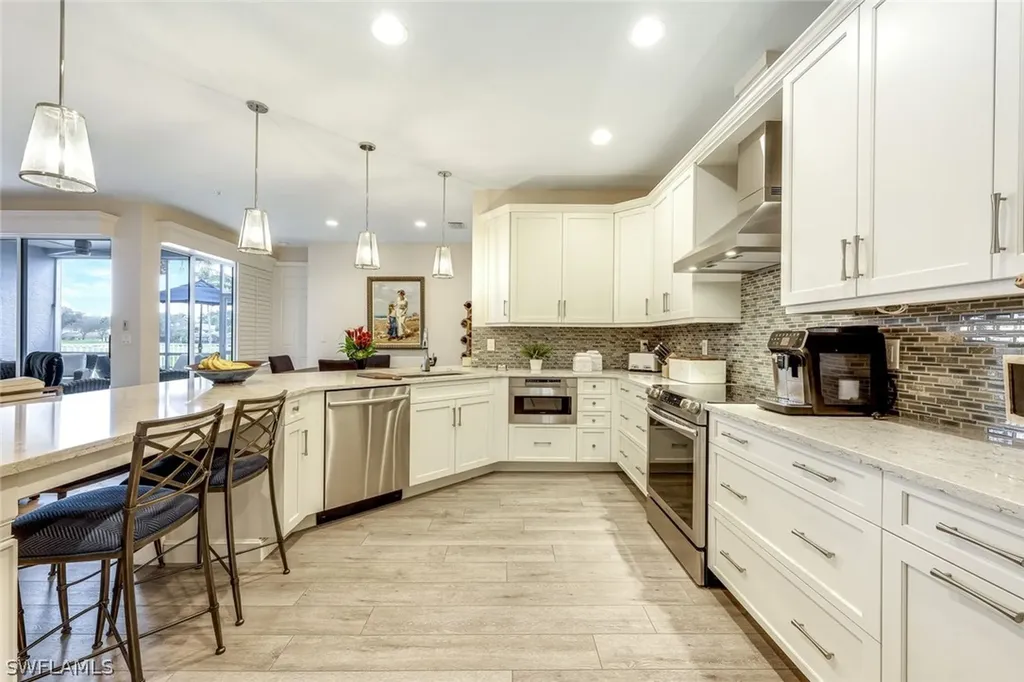 1610 Clermont Drive Naples FL 34109