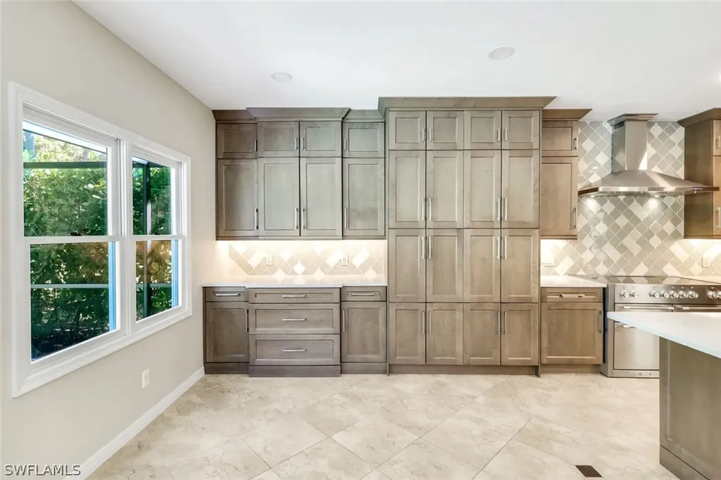 547 Cormorant Cove Naples FL 34113