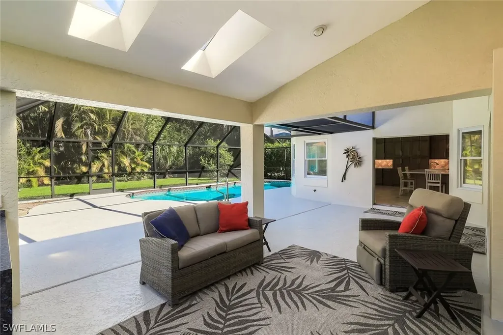 547 Cormorant Cove Naples FL 34113