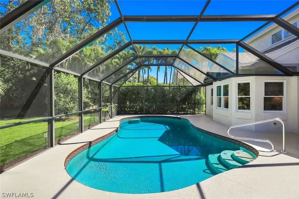 547 Cormorant Cove Naples FL 34113
