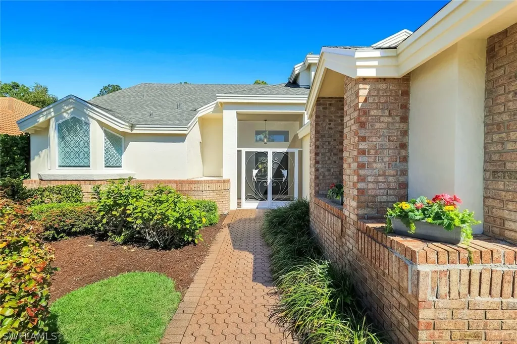 547 Cormorant Cove Naples FL 34113