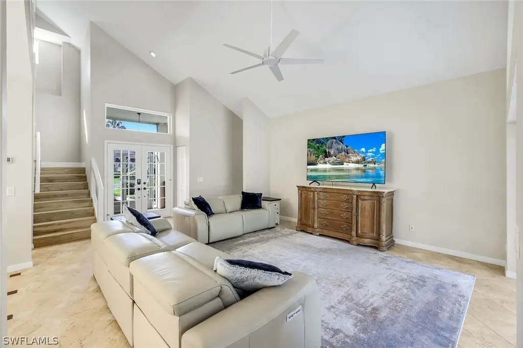547 Cormorant Cove Naples FL 34113
