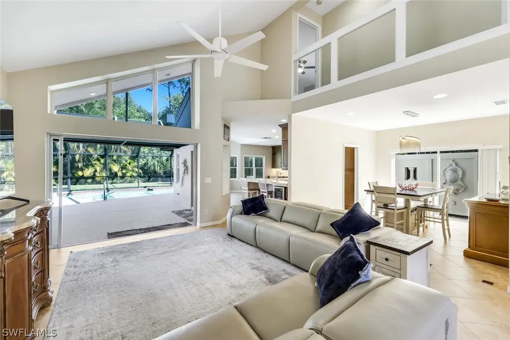 547 Cormorant Cove Naples FL 34113