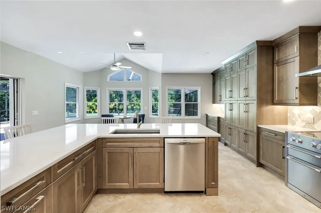 547 Cormorant Cove Naples FL 34113