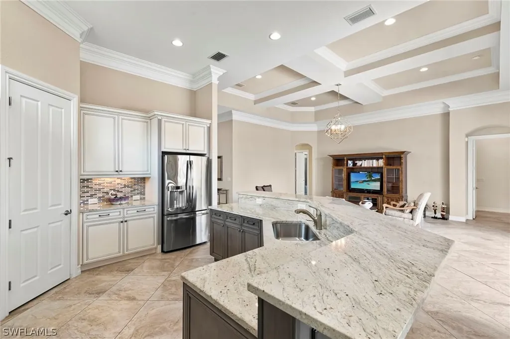 7262 Lantana Circle Naples FL 34119