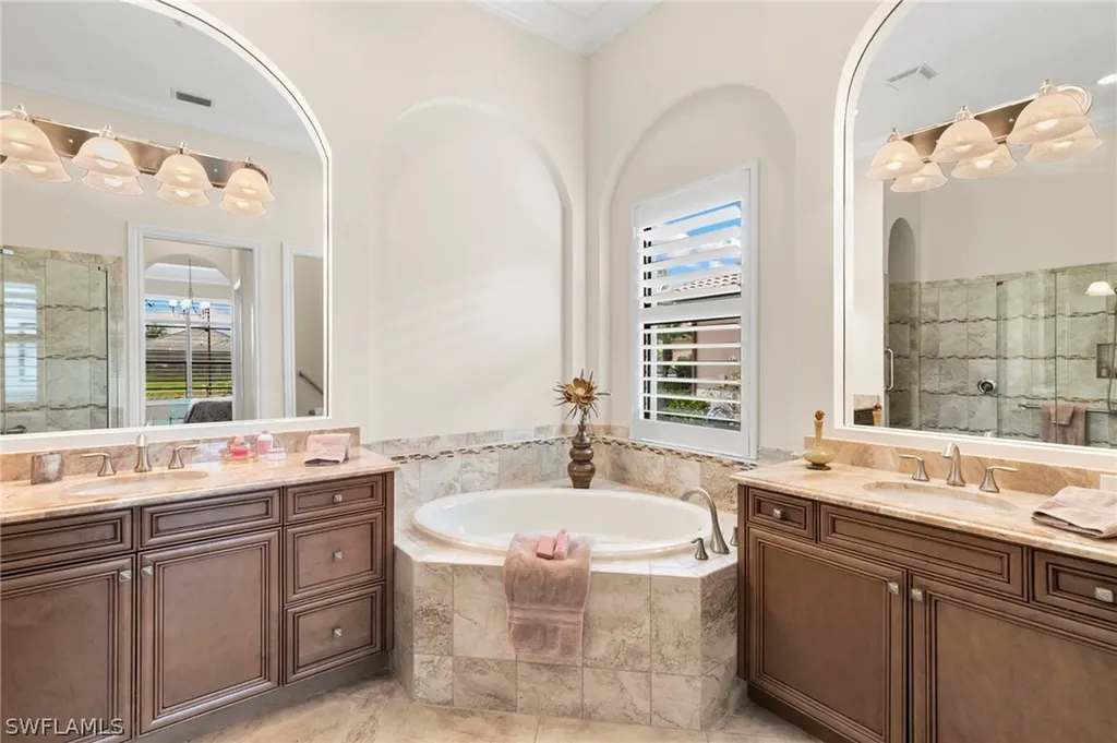 7262 Lantana Circle Naples FL 34119