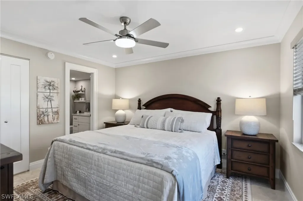 682 Broad Avenue S Naples FL 34102