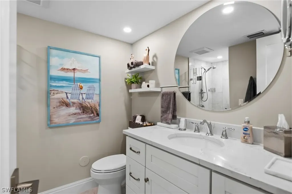 682 Broad Avenue S Naples FL 34102