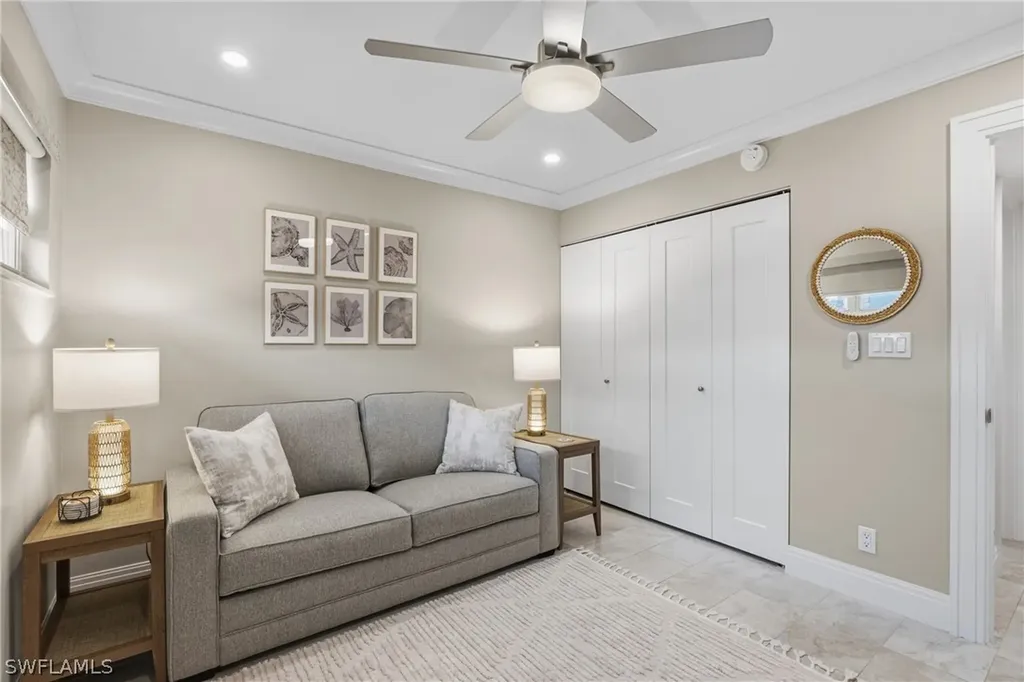 682 Broad Avenue S Naples FL 34102