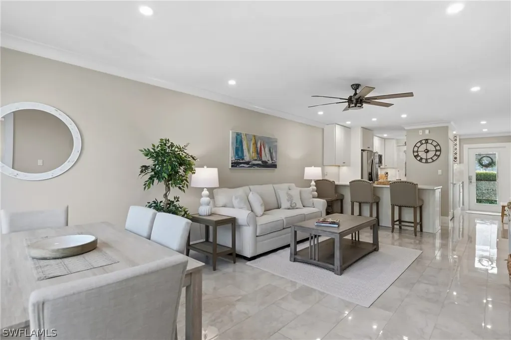682 Broad Avenue S Naples FL 34102