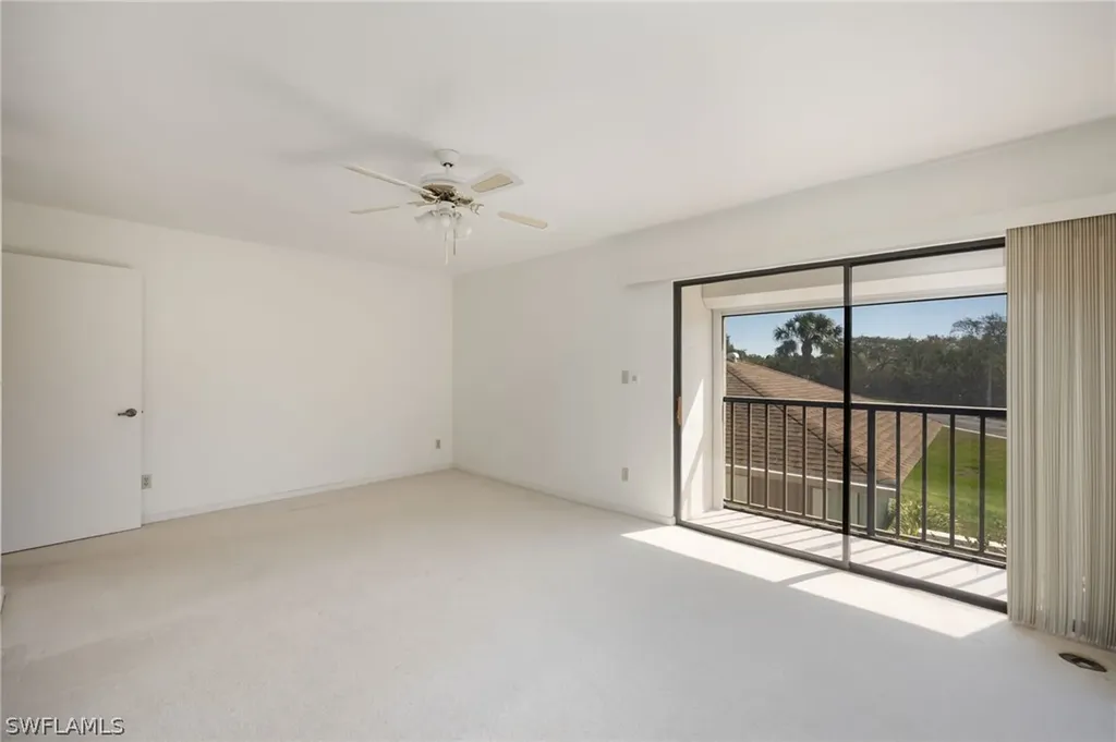 517 Lake Louise Circle Naples FL 34110
