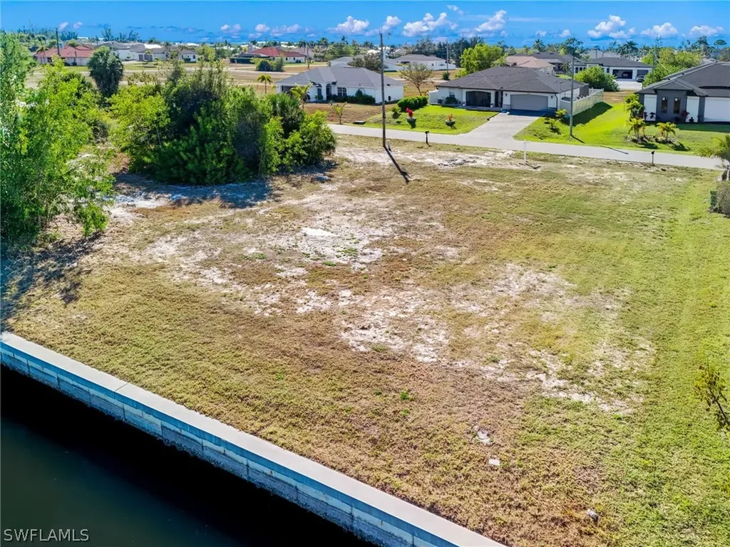 2805 NW 41st Avenue Cape Coral FL 33993