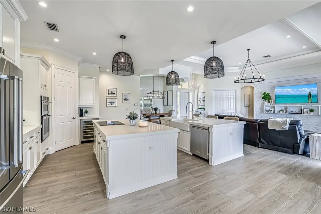 9809 Rocky Bank Drive Naples FL 34109