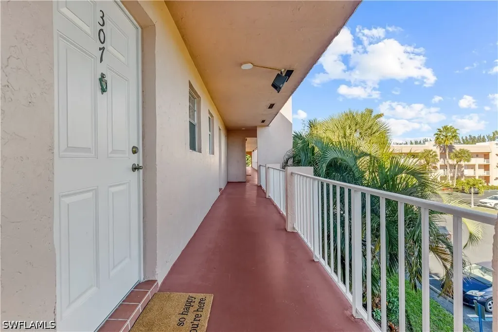 150 Turtle Lake Court Naples FL 34105