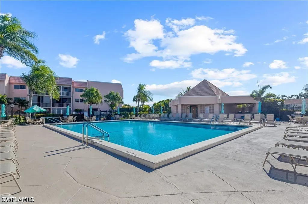 150 Turtle Lake Court Naples FL 34105