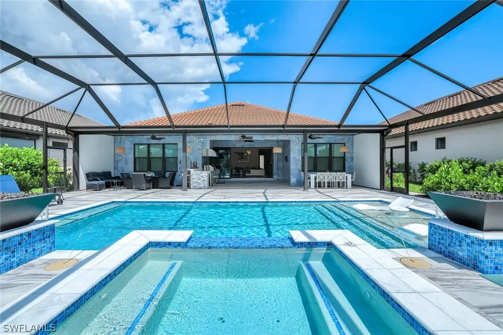 15495 Rio Ponace Court Naples FL 34114