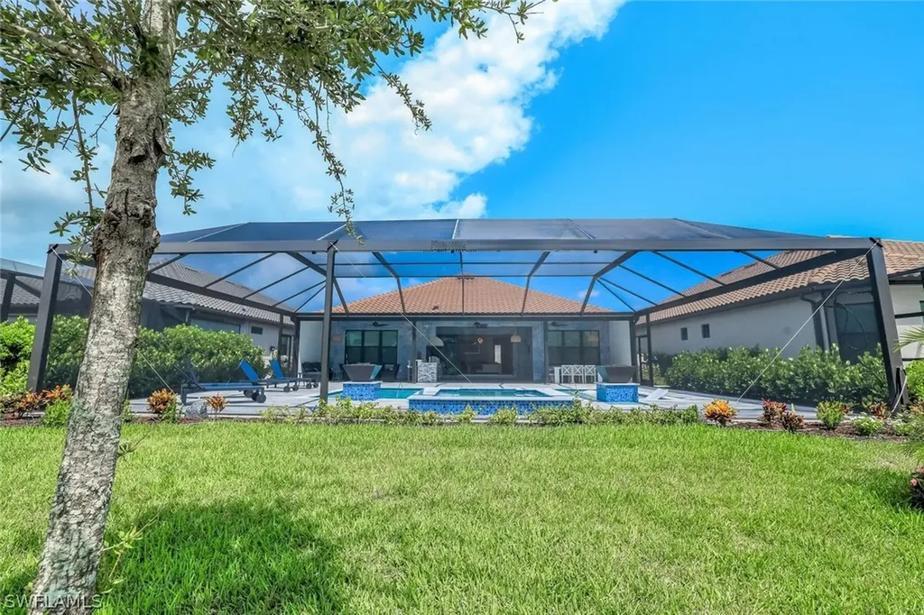 15495 Rio Ponace Court Naples FL 34114
