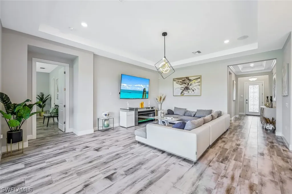 15495 Rio Ponace Court Naples FL 34114