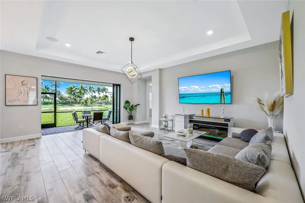 15495 Rio Ponace Court Naples FL 34114