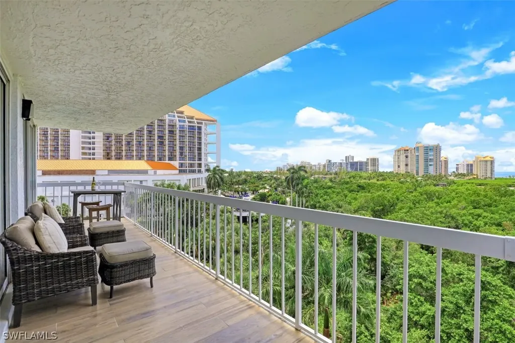 5501 Heron Point Drive Naples FL 34108
