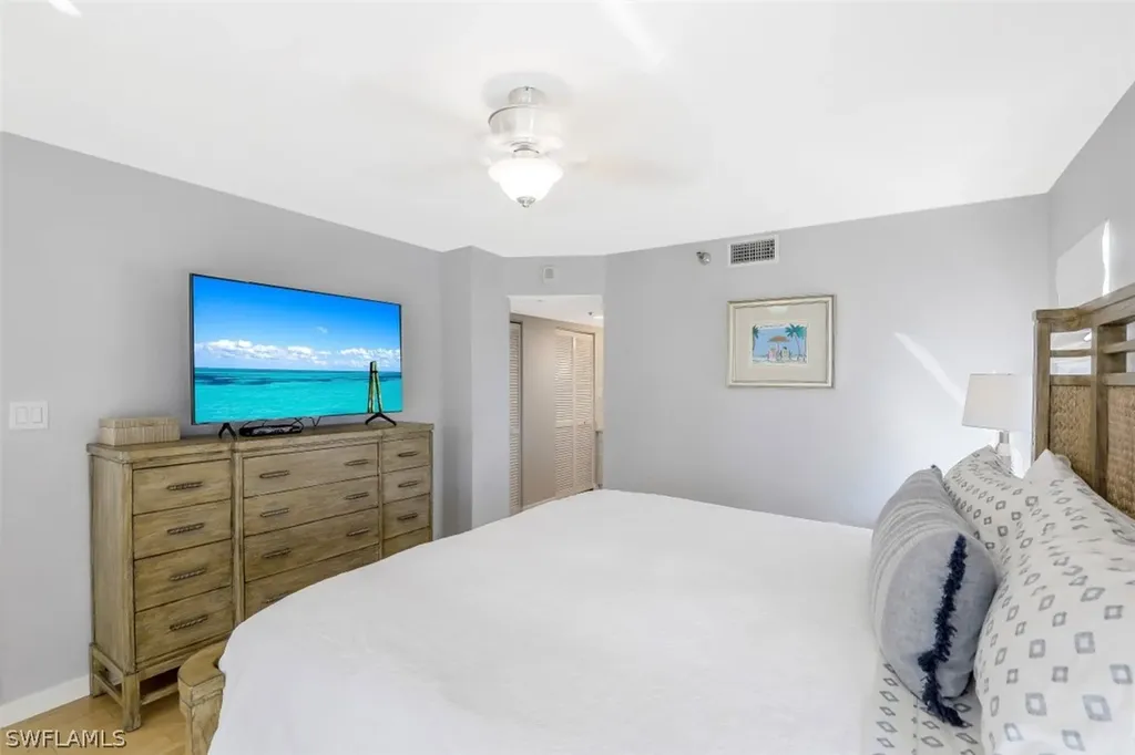 5501 Heron Point Drive Naples FL 34108