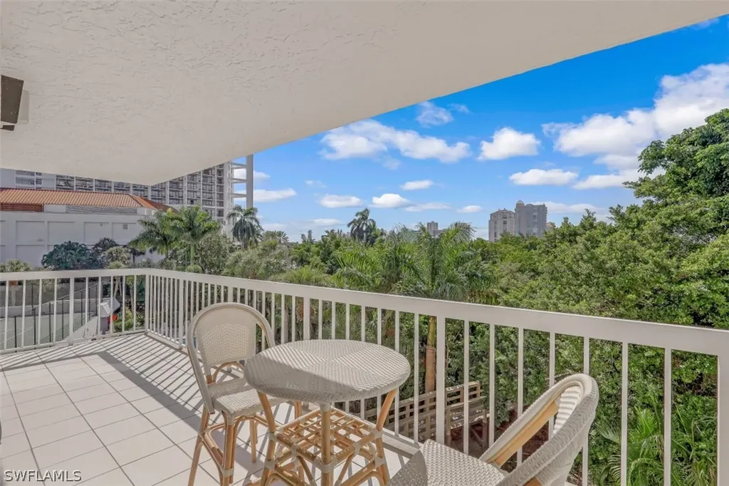 5501 Heron Point Drive Naples FL 34108