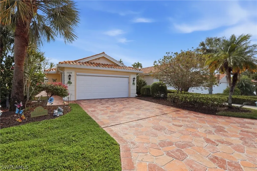 Naples FL, 4198 Los Altos Court