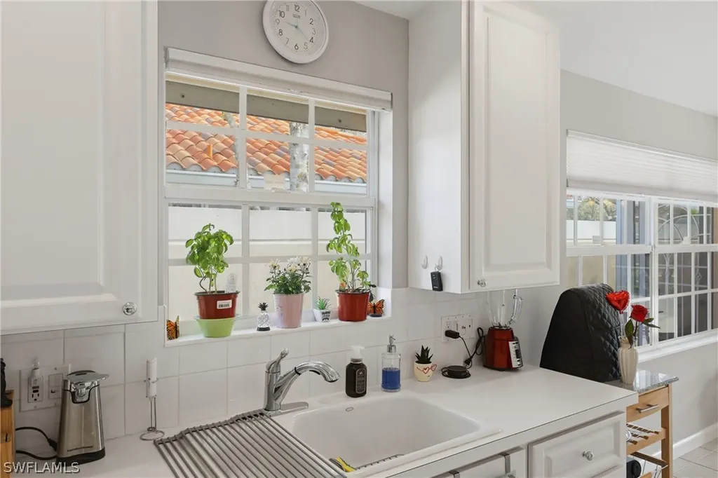 4198 Los Altos Court Naples FL 34109