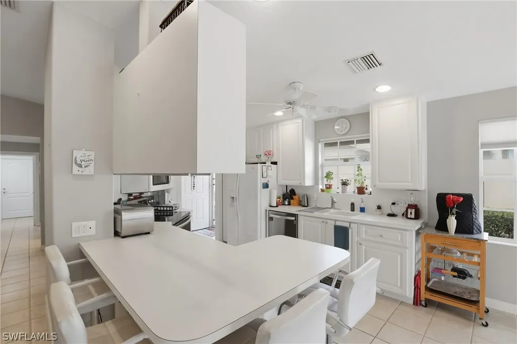 4198 Los Altos Court Naples FL 34109