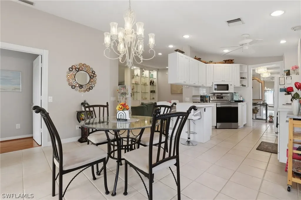 4198 Los Altos Court Naples FL 34109