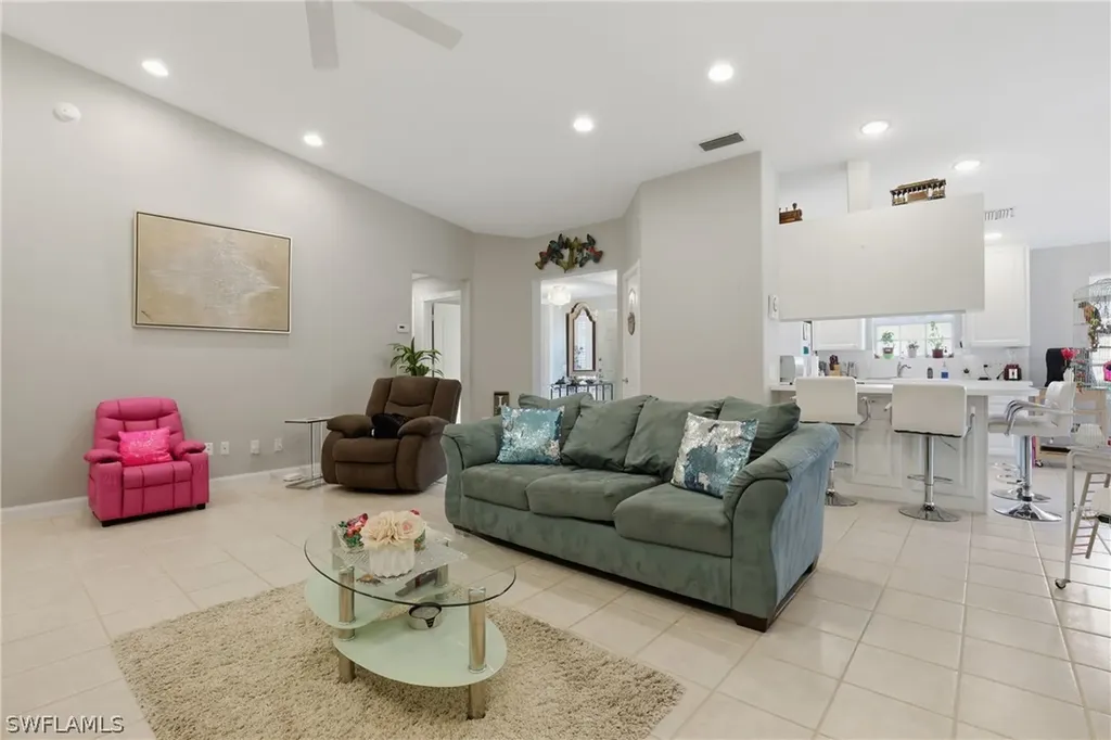 4198 Los Altos Court Naples FL 34109