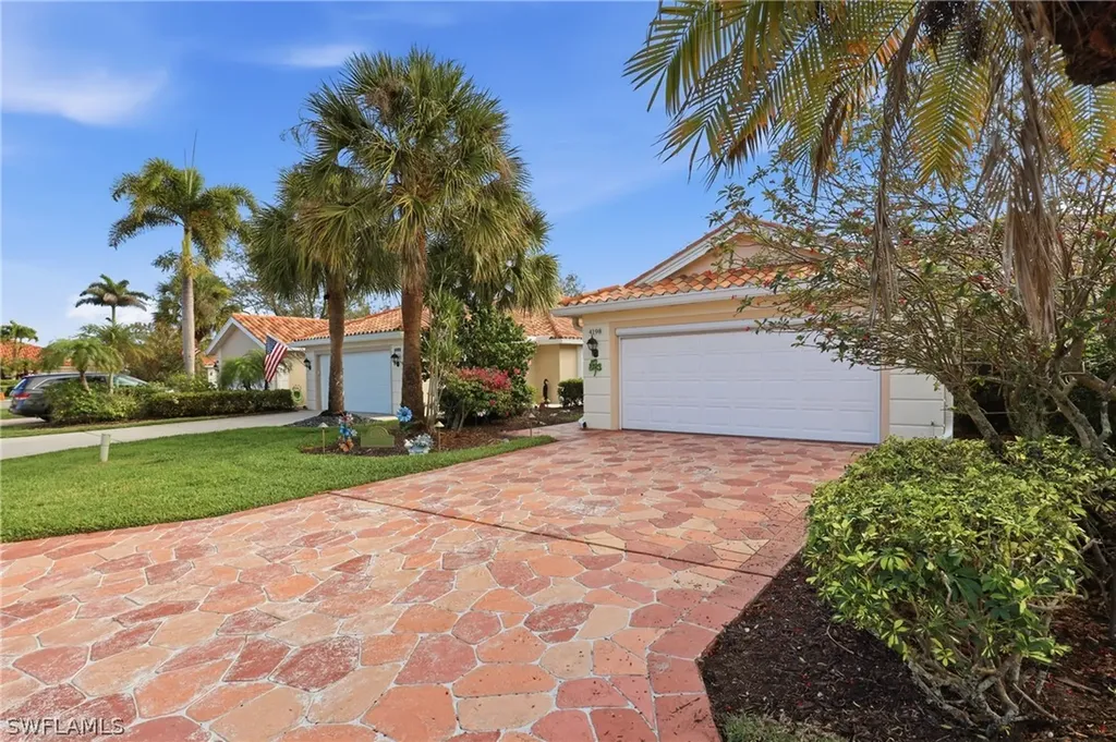 4198 Los Altos Court Naples FL 34109