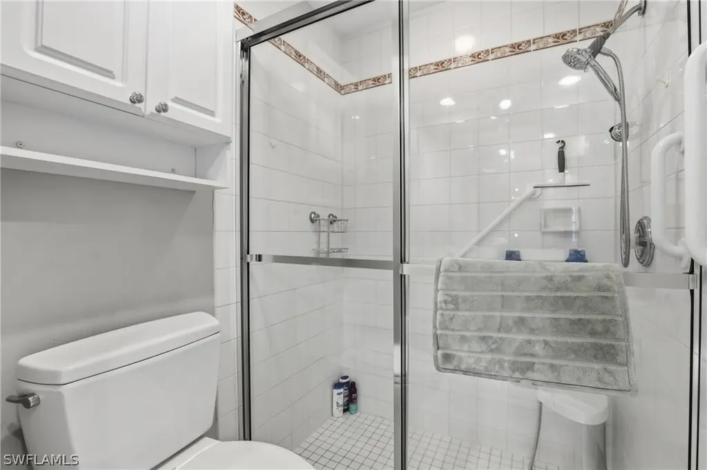 4198 Los Altos Court Naples FL 34109