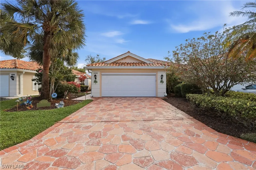 4198 Los Altos Court Naples FL 34109