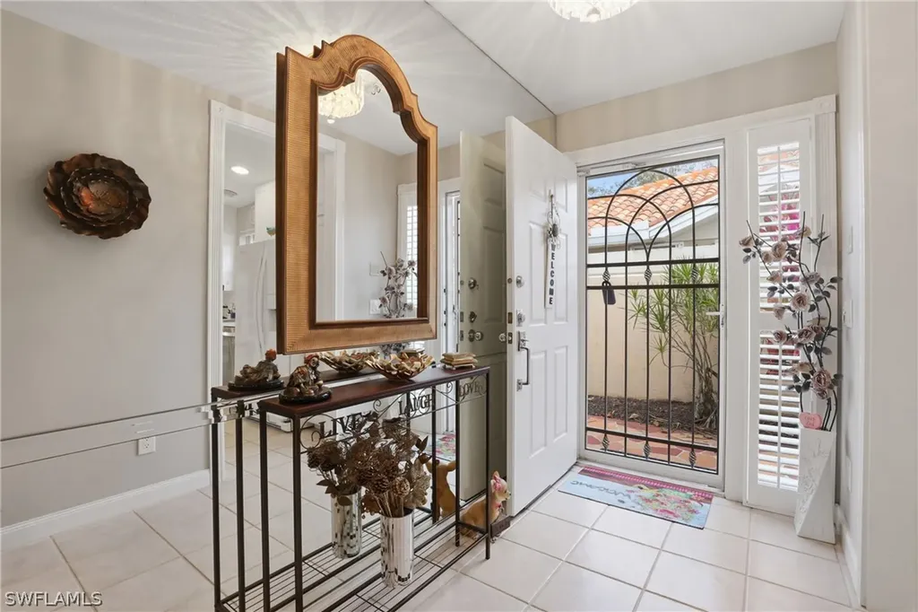 4198 Los Altos Court Naples FL 34109