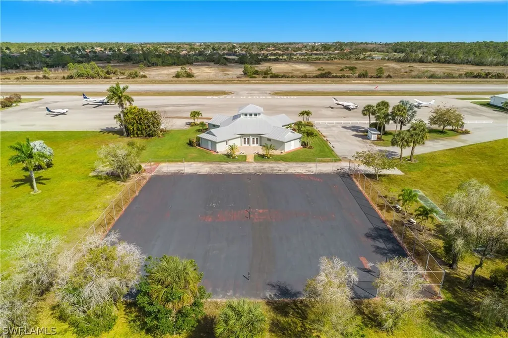 4017 Skyway Drive Naples FL 34112