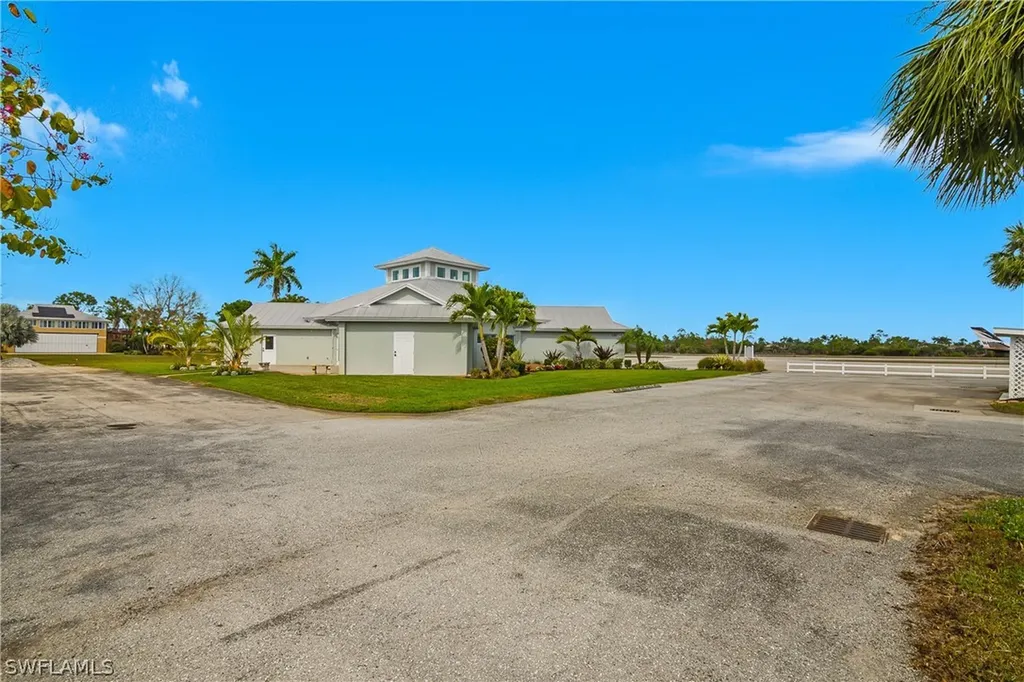 4017 Skyway Drive Naples FL 34112