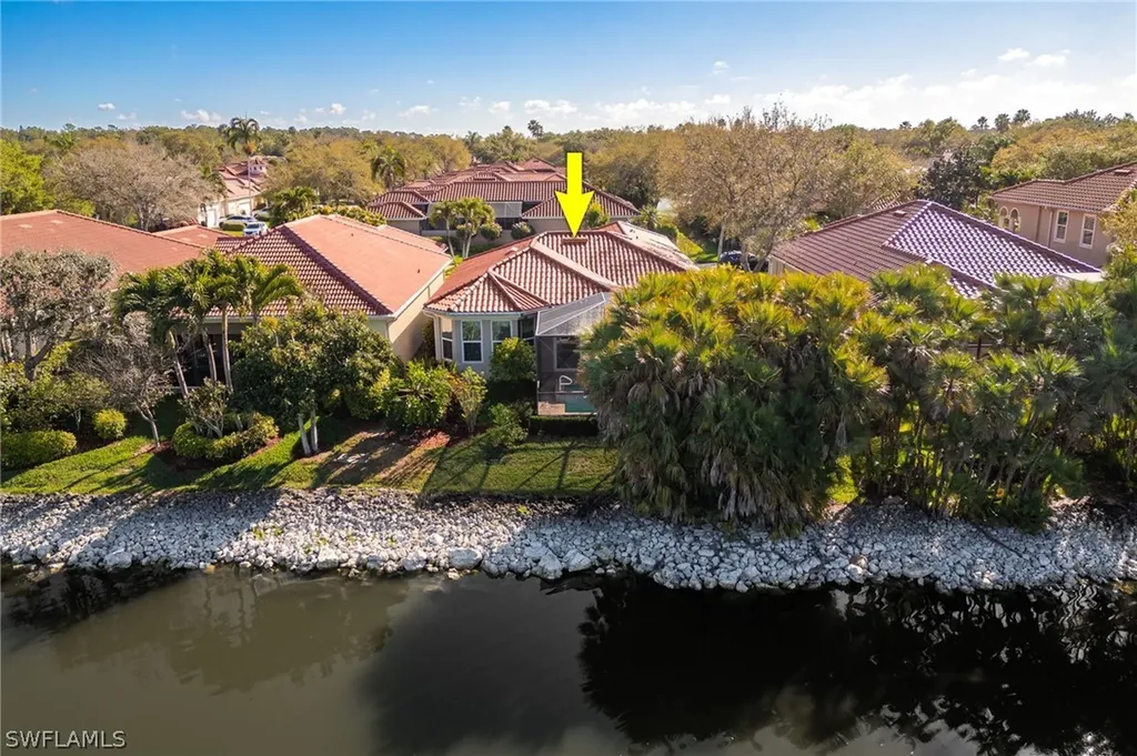 982 Fountain Run Naples FL 34119
