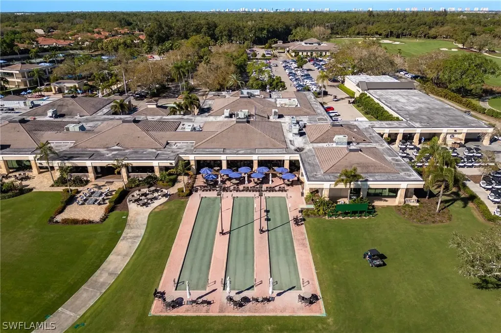 982 Fountain Run Naples FL 34119