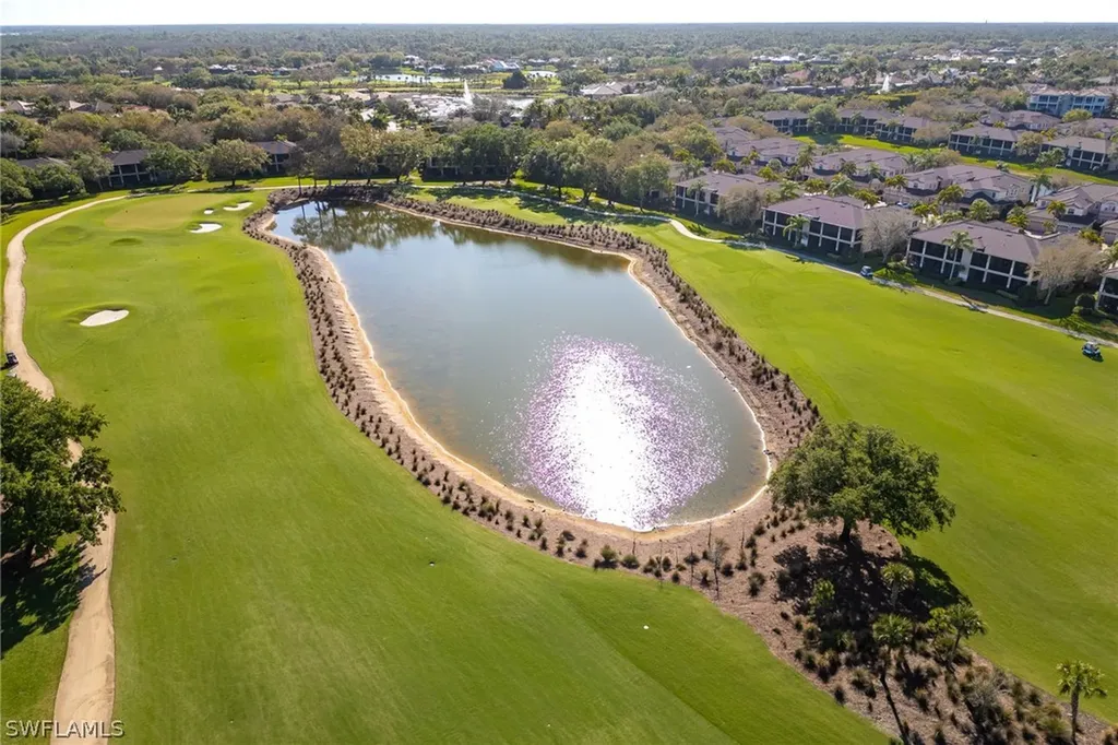 982 Fountain Run Naples FL 34119