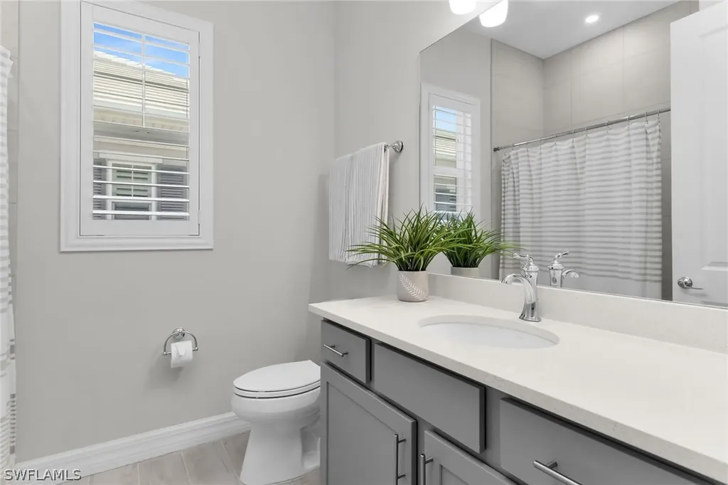 238 Indies Drive E Naples FL 34114