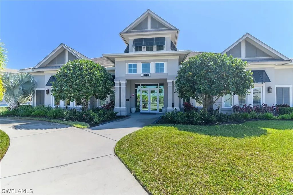 238 Indies Drive E Naples FL 34114