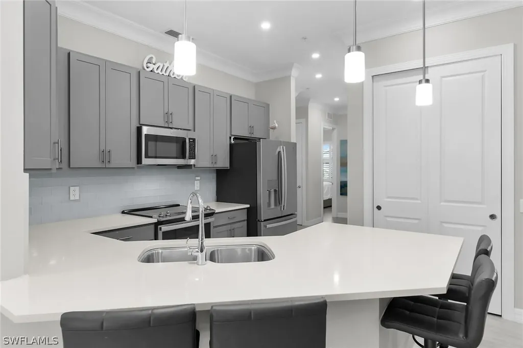 238 Indies Drive E Naples FL 34114