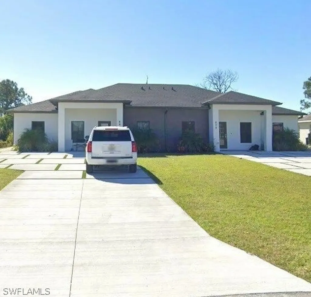 638/640 Grant Boulevard Lehigh Acres FL 33974