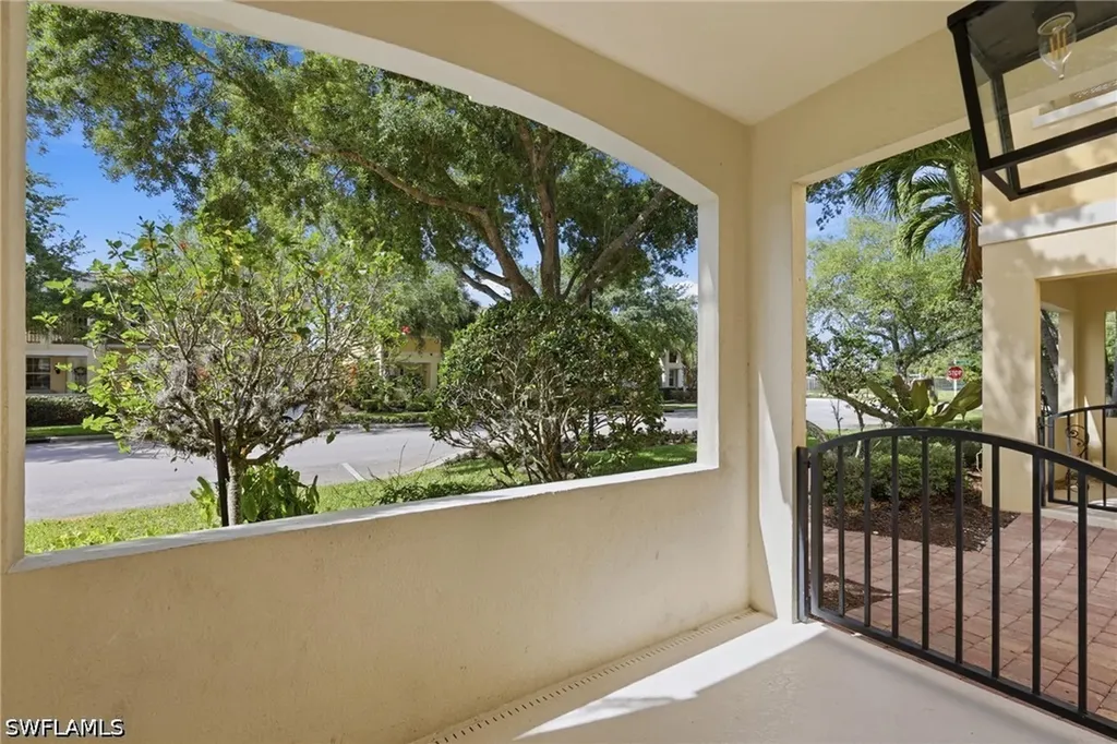 7821 Veronawalk Boulevard Naples FL 34114