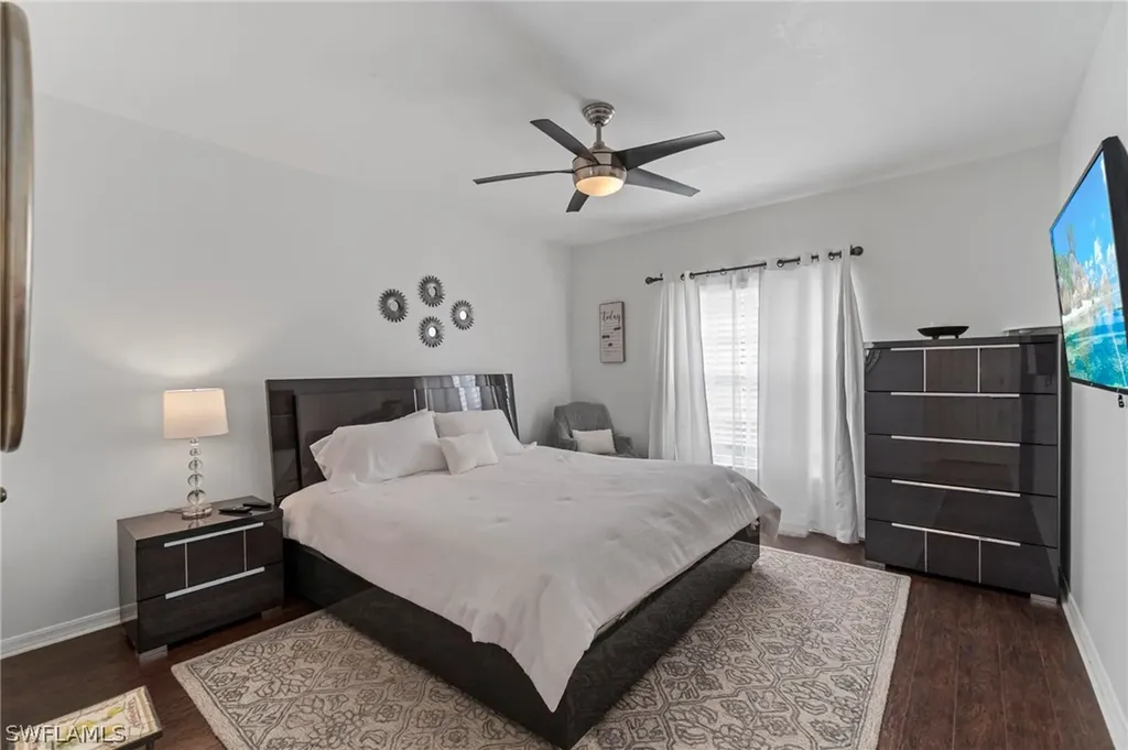 102 Tuscana Court Naples FL 34119