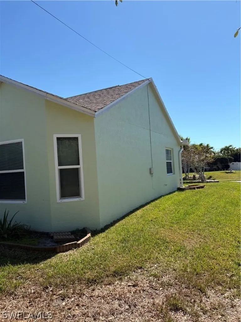 1415 SW 29th Terrace Cape Coral FL 33914