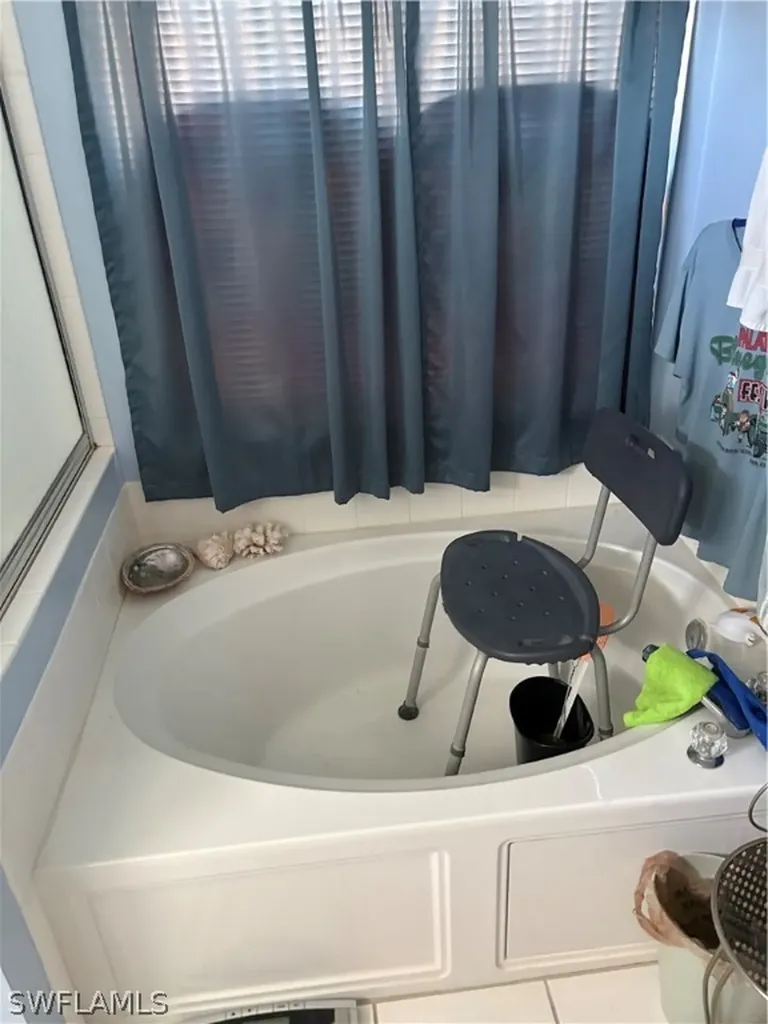 1415 SW 29th Terrace Cape Coral FL 33914